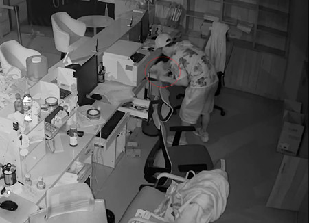 萬全電子|成都萬全電子|小偷|店鋪入室盜竊