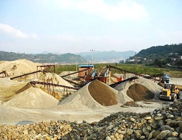 砂石場安裝AI視頻監(jiān)控系統(tǒng)，實現(xiàn)監(jiān)控服務(wù)的“蛻變”